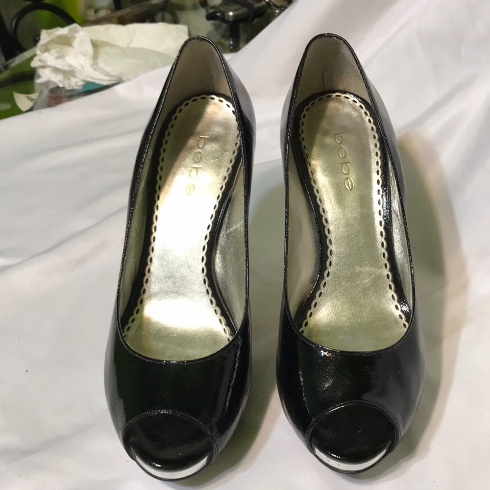 Be be open toes black pumps